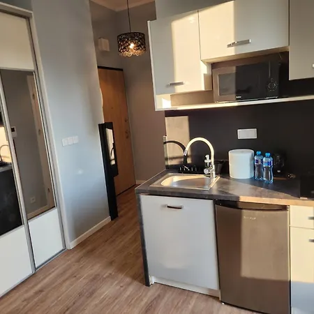 Apartment Sweet M1 *