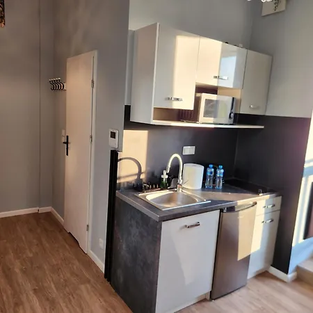 Apartment Sweet M1